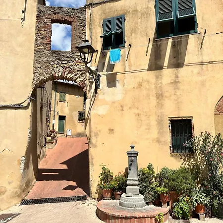 Residenza Le Mura * Montescudaio